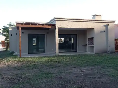 RBS. DIVINA CASA EN BARRIO SANTO TOMAS