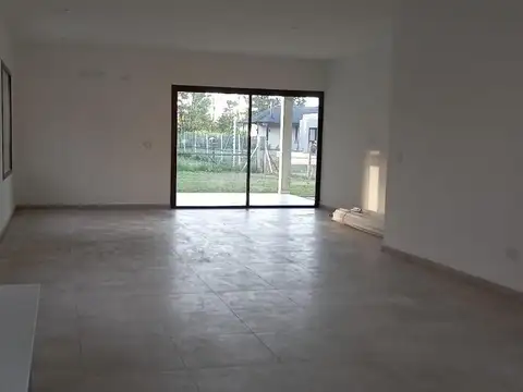 Divina Casa En Barrio Santo Tomas