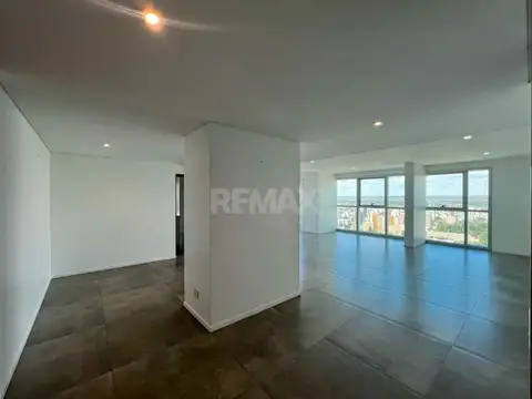 Departamento en Alquiler de 3 dormitorios