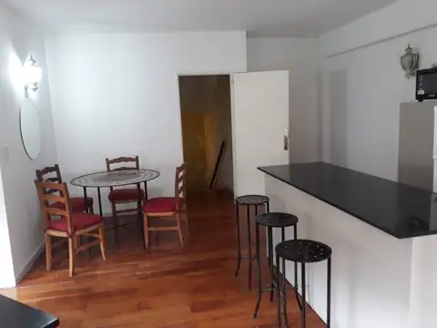 Depto Tipo Casa en Alquiler Temporal de 2 ambientes