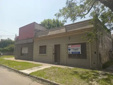 CASA EN VENTA José León Suarez