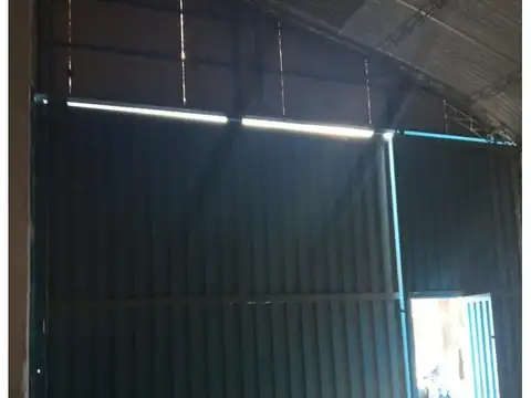 Vde. 2 GALPONES, terreno de 20*34 m2 en Bqueras
