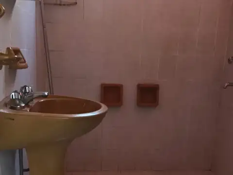 Departamento en Alquiler en Rafael Castillo, $ 350.000