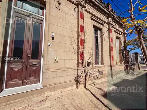 Casa moderna en alquiler a metros de Bv. Lehmann