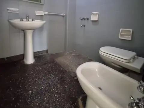 Depto Tipo Casa en Alquiler en Echesortu, $ 500.000