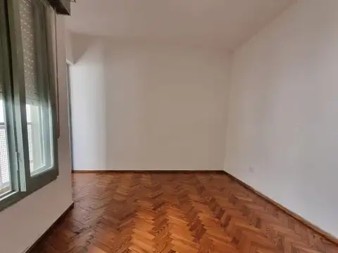 Depto Tipo Casa en Alquiler de 3 ambientes