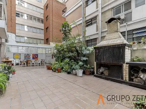 Departamento en Venta 6 Ambientes con Patios, Parrilla, Cochera y Palier Privado