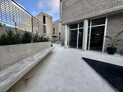 Casa 6 ambientes con 3 baños
