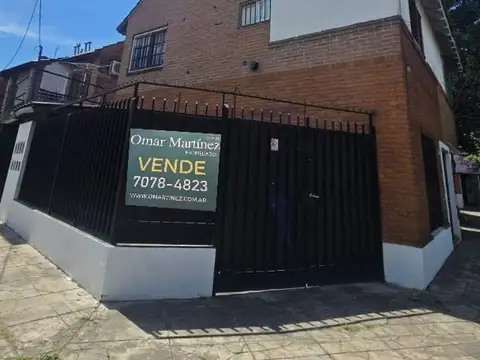 EXCELENTE  PH 3amb. DUPLEX  c/COCHERA CASEROS ZONA CENTRICA