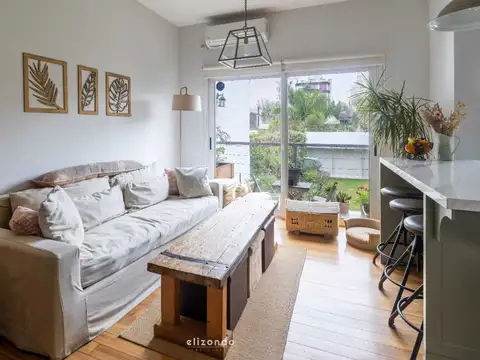VENTA CASA PUNTA CARRETAS 3 DORM PARRILLERO GARAJE