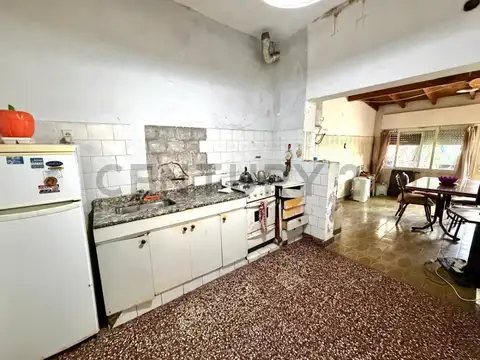 Venta Casa 3 ambientes en  Ituzaingó Norte sobre lote de 539 m² ideal desarrollo