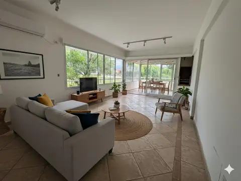 Av. Sta. Maria de las Conchas  al 4000