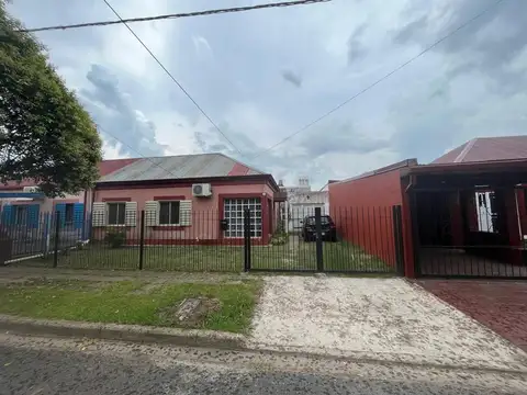 CASA EN VENTA! BARRIO SIDERCA ROJO! PEDRO SIRI 2266