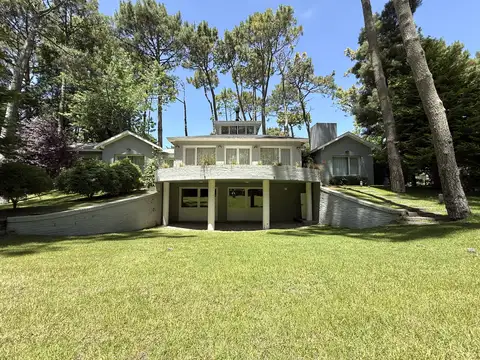 Cod 449 – Casa Coihue. Cariló.