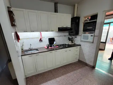 Casa en Venta en Quilmes Oeste, USD 110.000