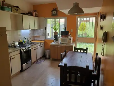 Depto Tipo Casa en Venta al Este