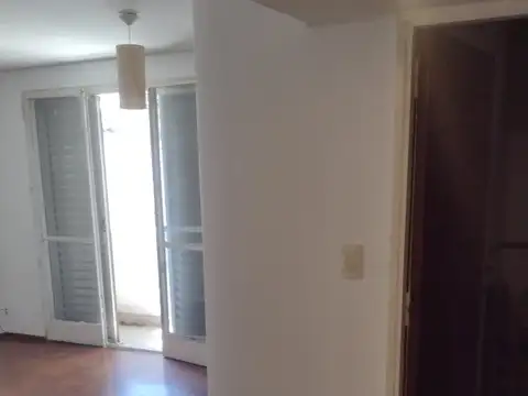 Ayacucho 1700, Piso 1