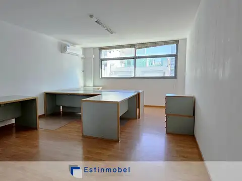 Oficina en Venta 20 años