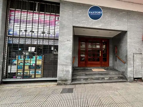 Juan de Garay 2400, Piso 2