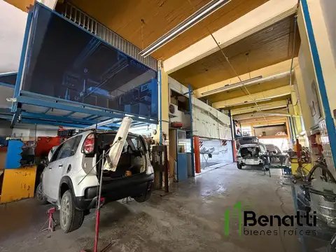 VENTA EN BLOCK. Galpón + Departamento 3 ambientes.
