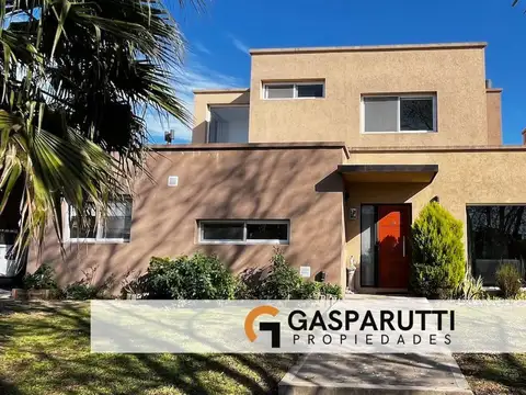Casa en Venta en El Cantón con Pileta