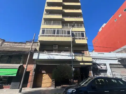 VENTA DEPARTAMENTO 5 AMBIENTES CON COCHERA REBAJADO! CASEROS