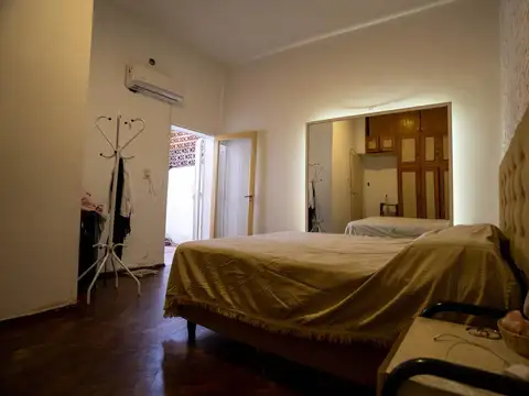 Depto Tipo Casa 2 ambientes con 1 baño