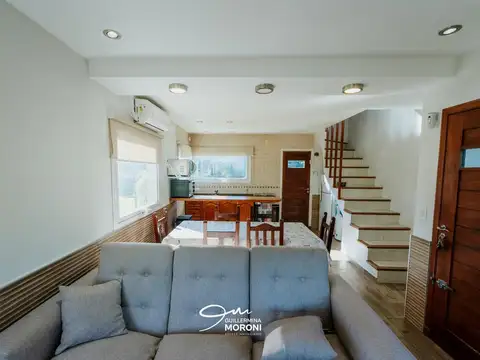 Casa 5 ambientes con 2 baños