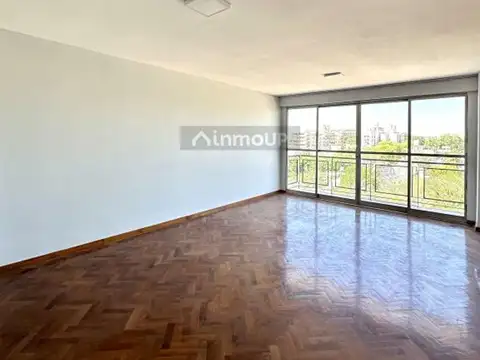 Dto. Excelente Ubicacion Mza Capital 3 Dorm.