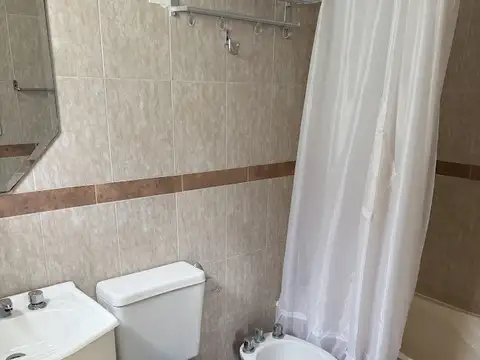 presidente perón 4000, Piso 1