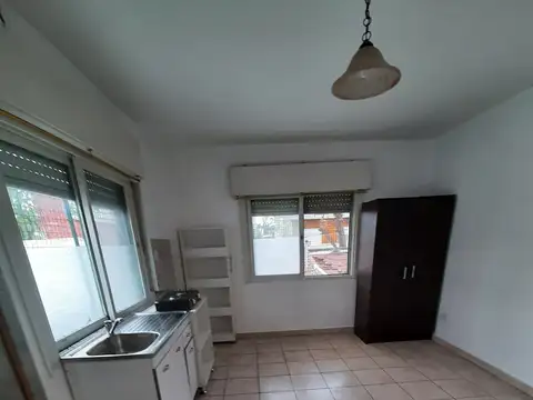 Departamento en alquiler en Villa Adelina Zona redidencial