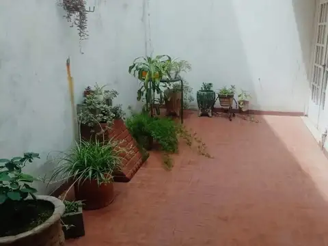 Depto Tipo Casa en Venta con 1 cocheras