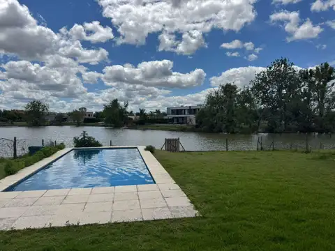 Alquiler Anual Casa a la laguna en Canton  Norte , Escobar
