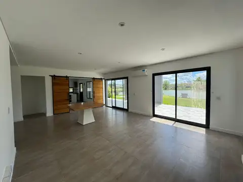 Casa en Alquiler al Norte