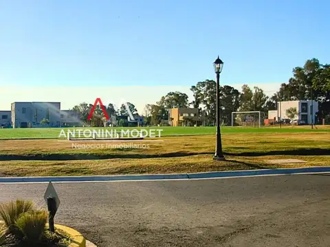 Terreno en Venta en Pilar Del Este - Santa Sofia, USD 32.000