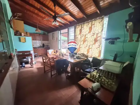 Depto Tipo Casa en Venta en Gregorio De Laferrere, USD 90.000