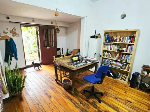 Casa en Venta con 3 cocheras