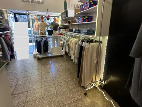 Av Medrano 500, Local en excelente calle Comercial, Almagro, Subte B, Múltiples Colectivos