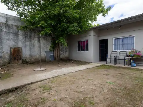 VENTA CASA MULTIFAMILIAR PATIO GARAJE I. CASANOVA