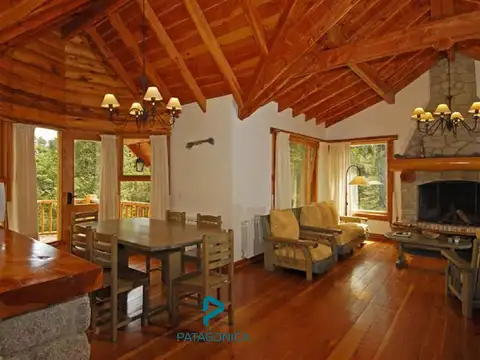 Casa 4 ambientes con 3 baños