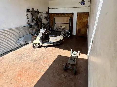Venta Casa 7 amb. 400 M2 con Departamento San Isidro