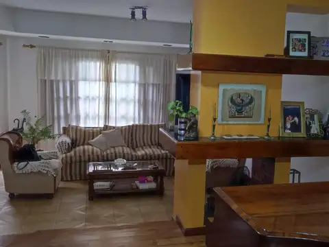 Casa en Venta en Morón Norte, USD 280.000