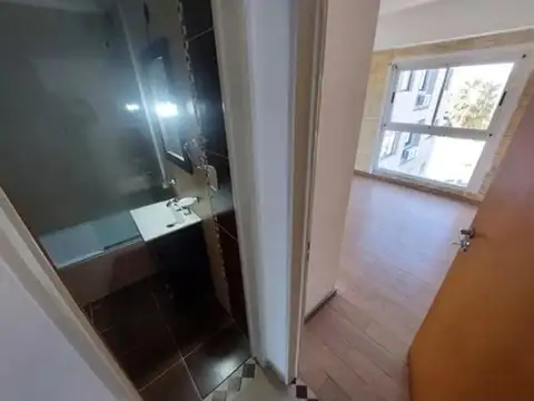 Departamento en Alquiler en Villa Luzuriaga, $ 550.000