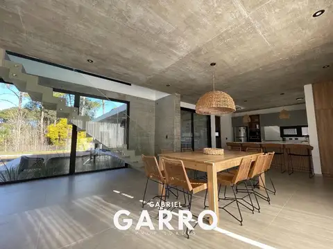 Av. Tres Carabelas 237