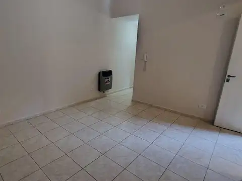 Depto Tipo Casa en Alquiler de 3 ambientes