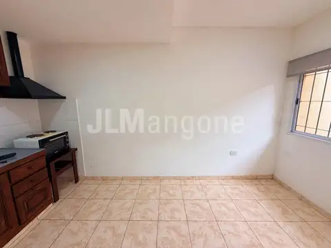 Depto Tipo Casa en Alquiler de 2 ambientes