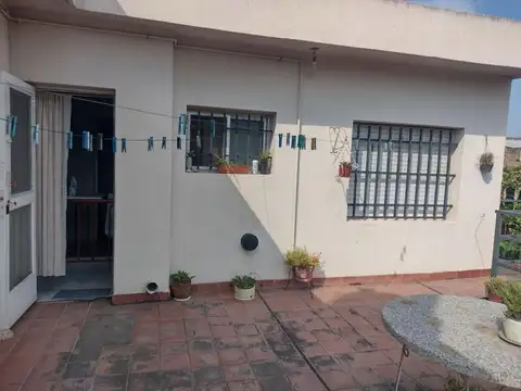 Pasaje Emilio A. Behering 400
