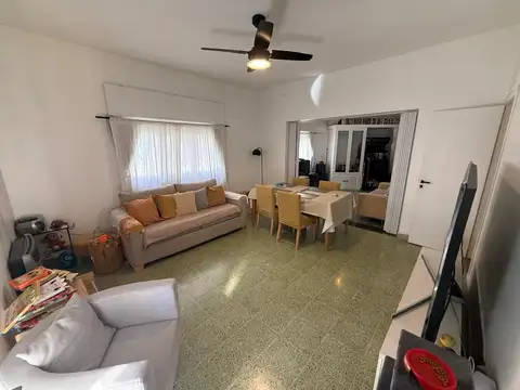 Depto Tipo Casa en Venta con 1 cocheras