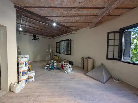 Local en Casa de Epoca Ideal para Gastronomico en Belgrano