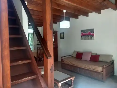 Casa 2 ambientes con 1 baño